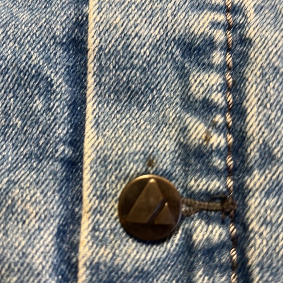 Vintage Liz Wear Denim Jean Jacket Size Medium with 6 pockets - Picture 11 of 16